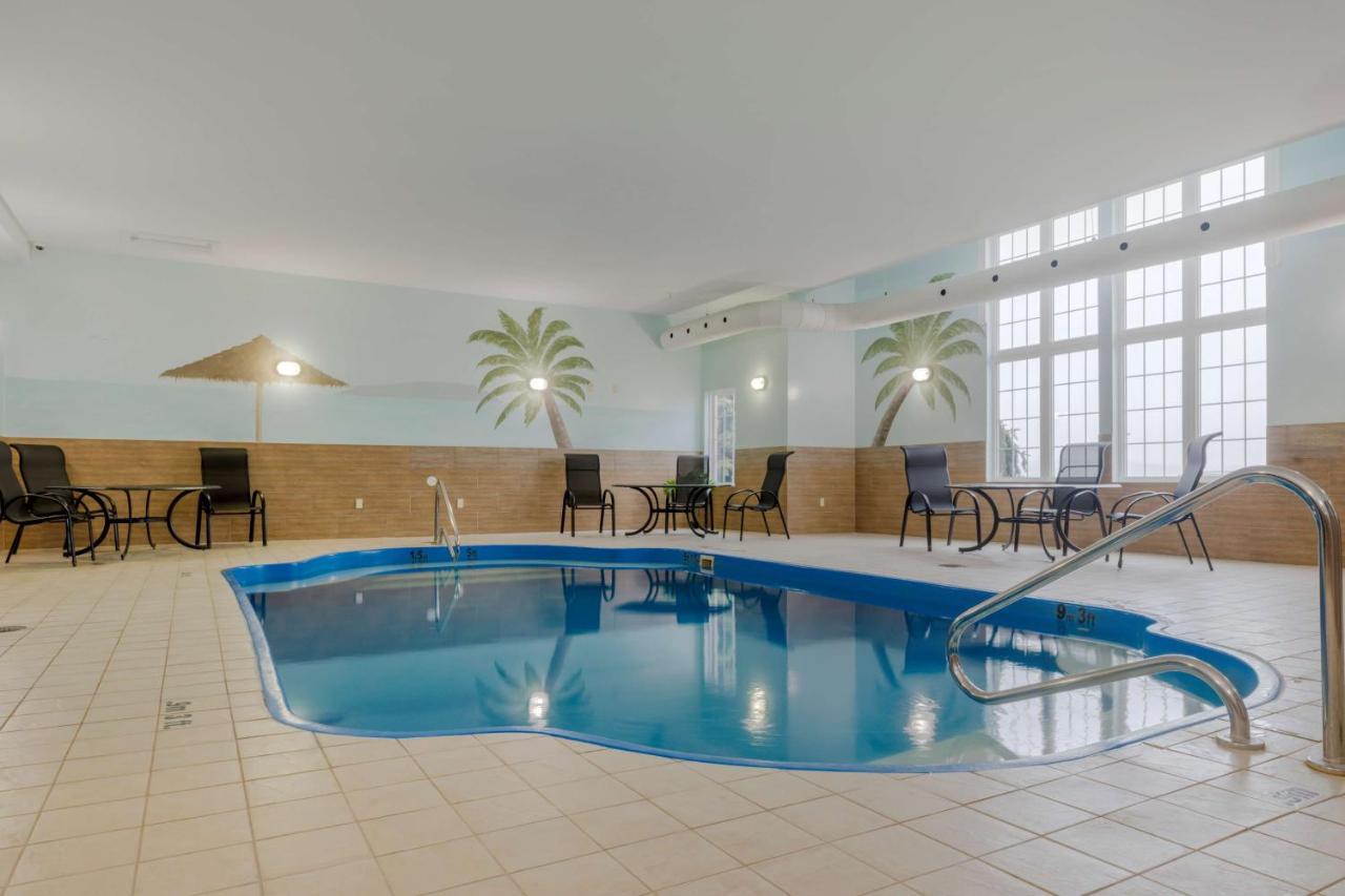 Best Western Plus Woodstock Hotel Conference Centre Extérieur photo