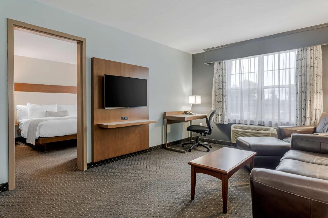Best Western Plus Woodstock Hotel Conference Centre Extérieur photo