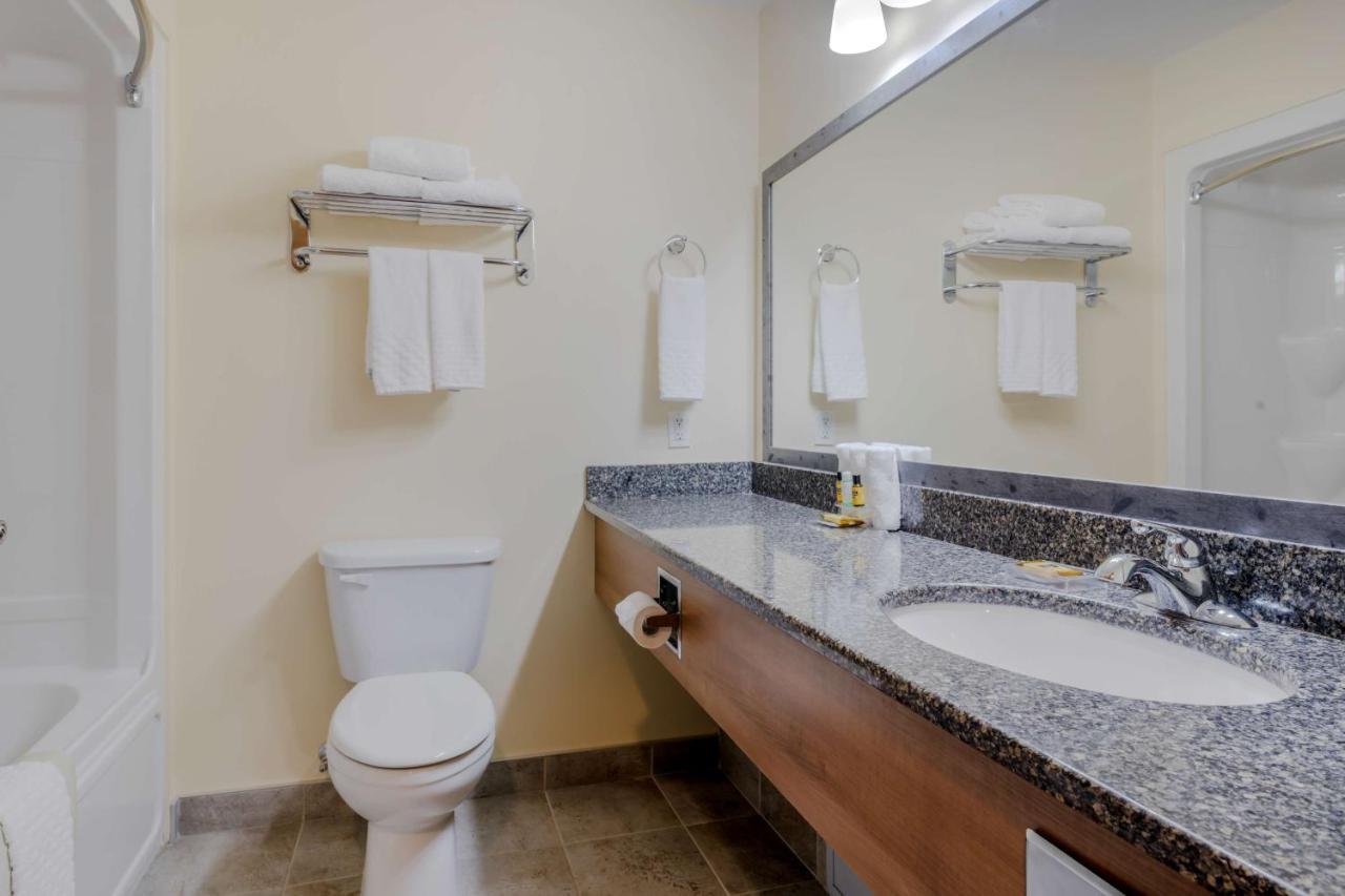 Best Western Plus Woodstock Hotel Conference Centre Extérieur photo