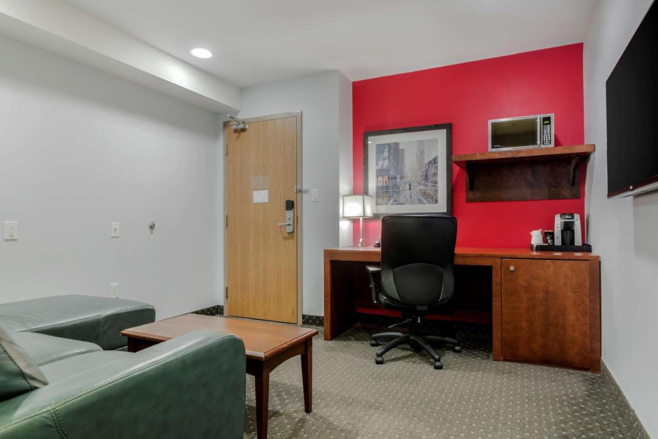 Best Western Plus Woodstock Hotel Conference Centre Extérieur photo