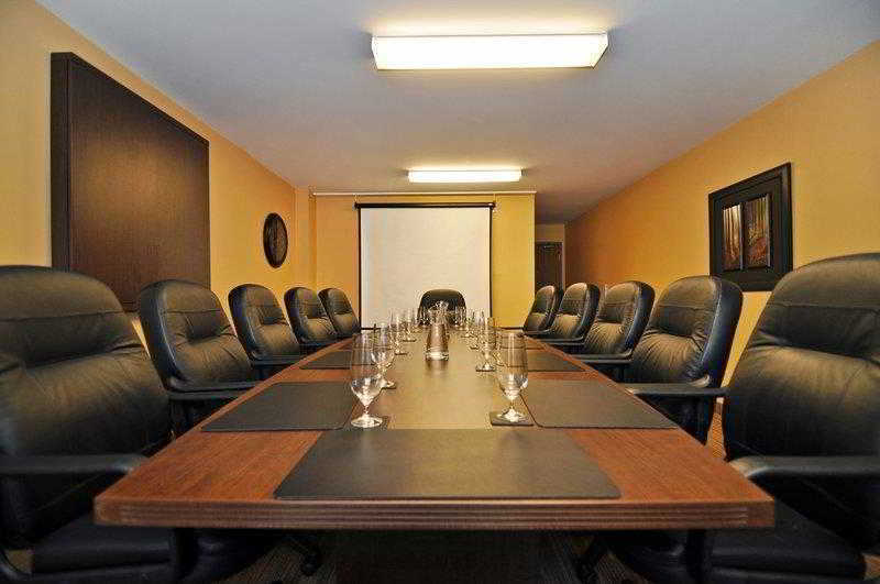 Best Western Plus Woodstock Hotel Conference Centre Extérieur photo
